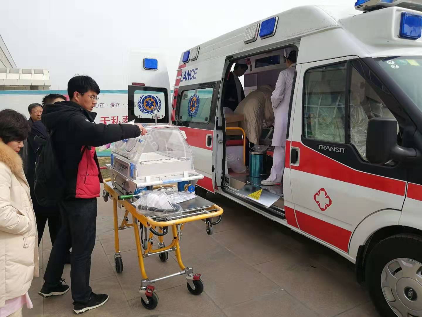 雷波县救护车转院